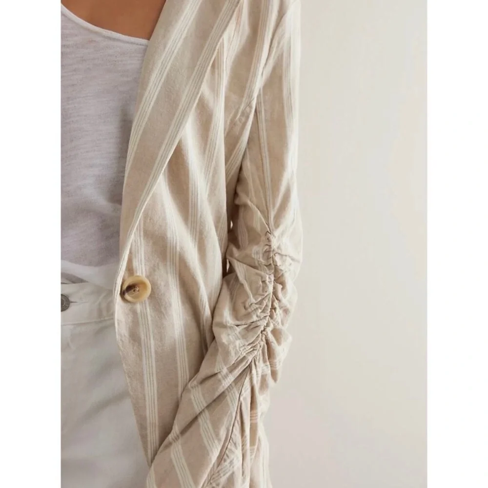 FREE PEOPLE‎ Fern Blazer in Dusty Beige Size Small